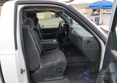 2002 GMC Sierra 1500 Standard z USA, uszkodzony, nr VIN 1GTEC14V22Z900390